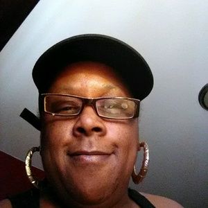 Meet your Posher, Debra